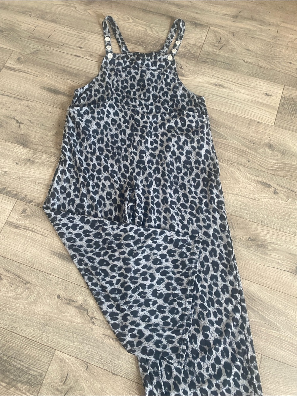 XLARGE . HALARA PANTHER WAFFLE WIDE LEG OVERALLS - Picture 5 of 9